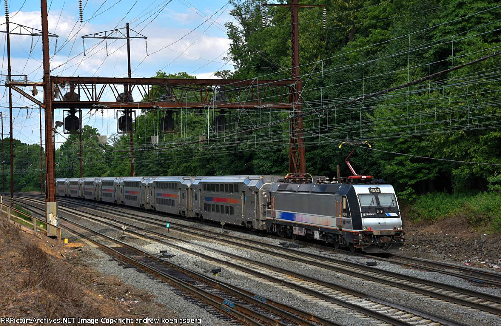 NJT 4642